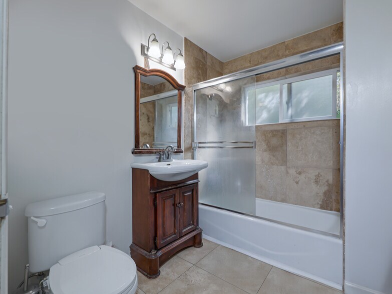 More Photos Of 891 Bell St, Lafayette Apartments For Sale