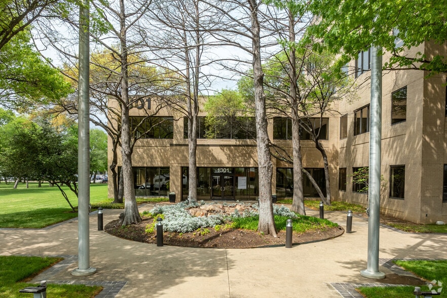 Primary Photo Of 1301 E Collins Blvd, Richardson Office For Lease