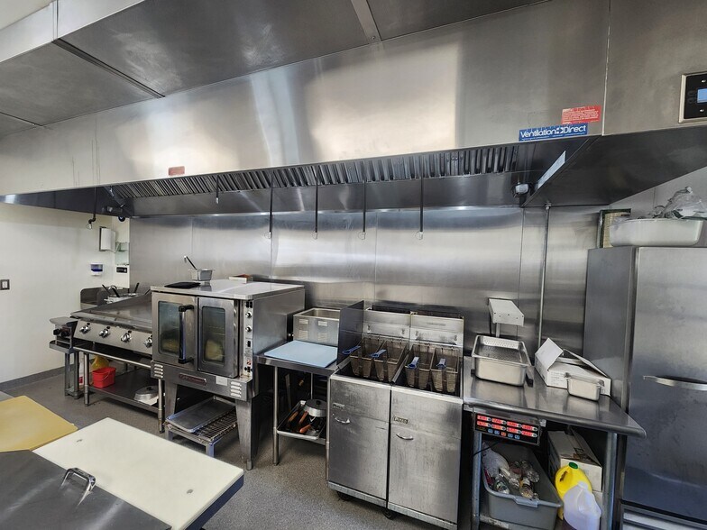 More Photos Of 605 Wolcott Rd, Wolcott Specialty For Sale