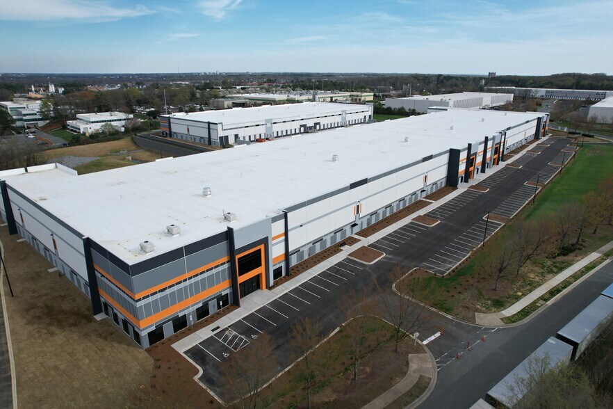 Primary Photo Of 3480 Stateview Blvd, Fort Mill Unknown For Lease
