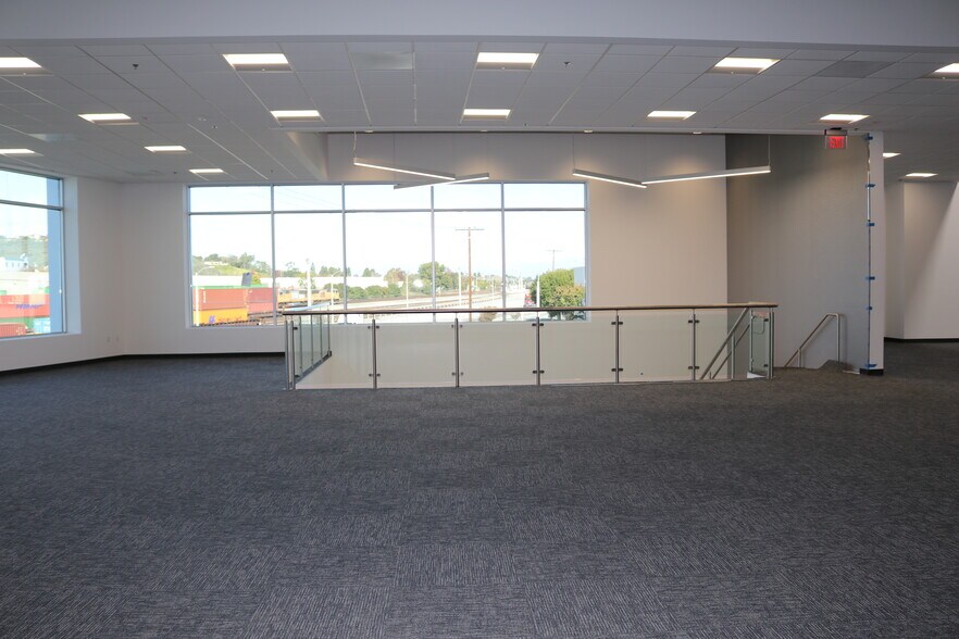 More Photos Of 20100 S Alameda St, East Rancho Dominguez Warehouse For Lease