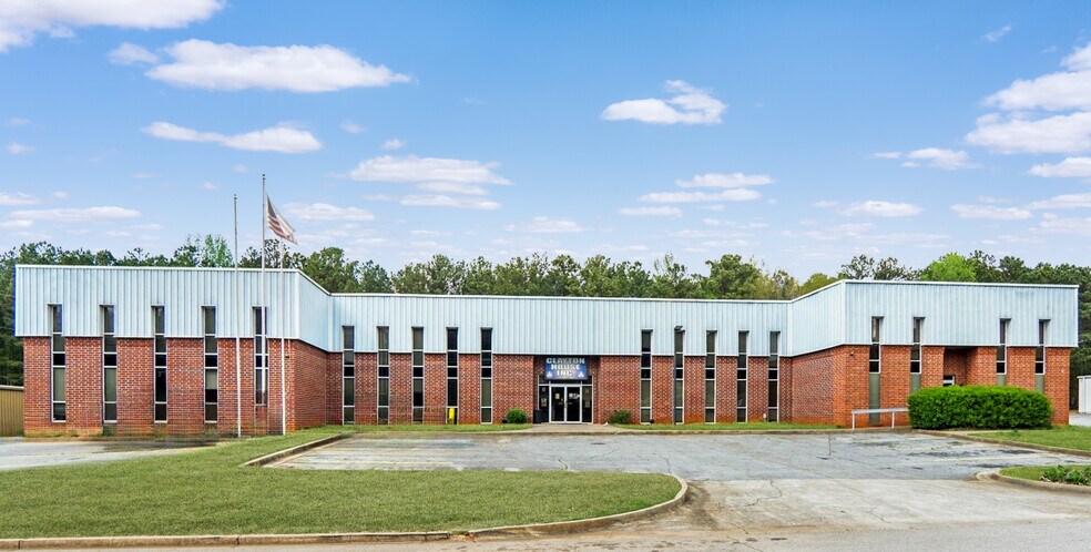 Primary Photo Of 1560 Commercial Ct, Jonesboro Office For Sale