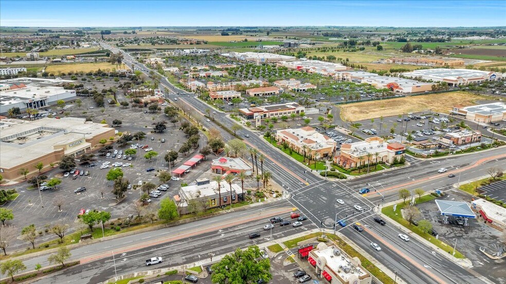 More Photos Of 1697 W Lacey Blvd, Hanford Carwash For Lease