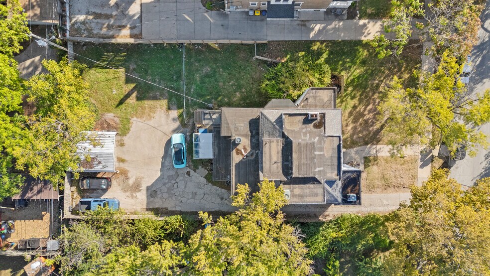 More Photos Of 3933 Warwick Blvd, Kansas City Apartments For Sale