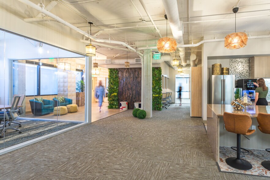 More Photos Of 515 N Flagler Dr, West Palm Beach Coworking Space