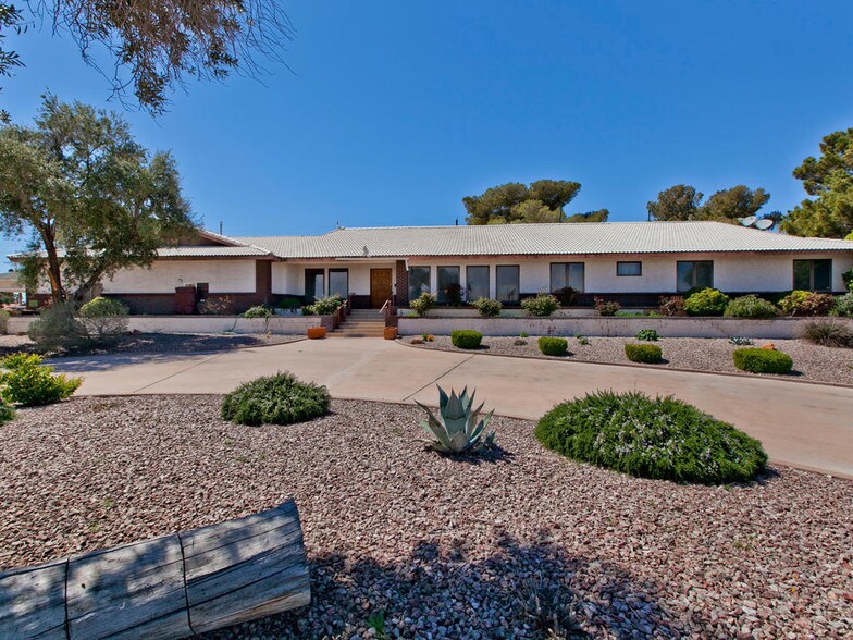 More Photos Of 2675 Westwind Rd, Las Vegas Specialty For Sale