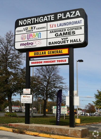 More Photos Of 1502-1508 N Cunningham Ave, Urbana Storefront For Sale