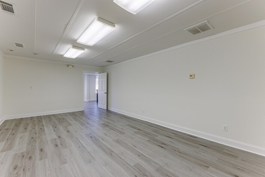 More Photos Of 1375 Access Rd, Covington Freestanding For Sale