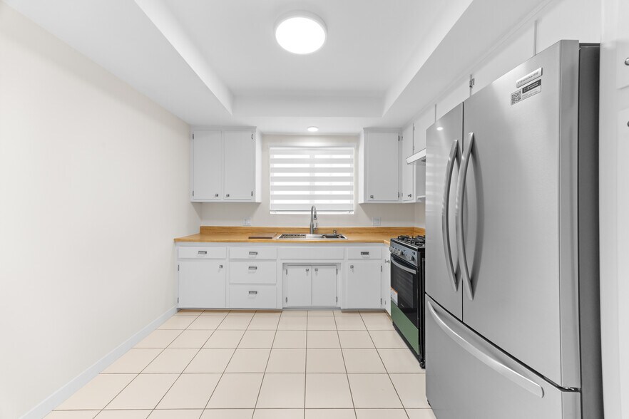 More Photos Of 4345 Ventura Canyon Ave, Sherman Oaks Apartments For Sale