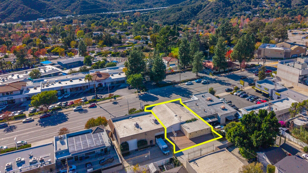 More Photos Of 3937 Foothill Blvd, La Crescenta Flex For Lease