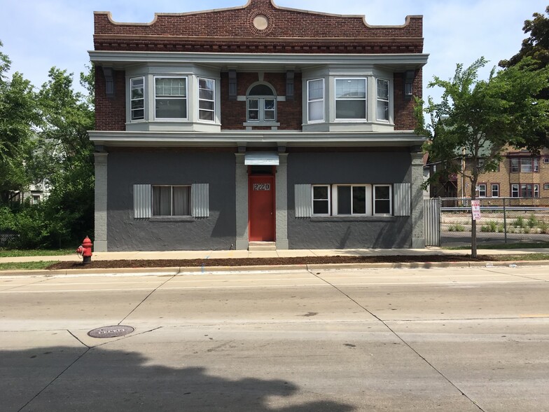 Primary Photo Of 2218-2222 W State st, Milwaukee Apartments For Sale