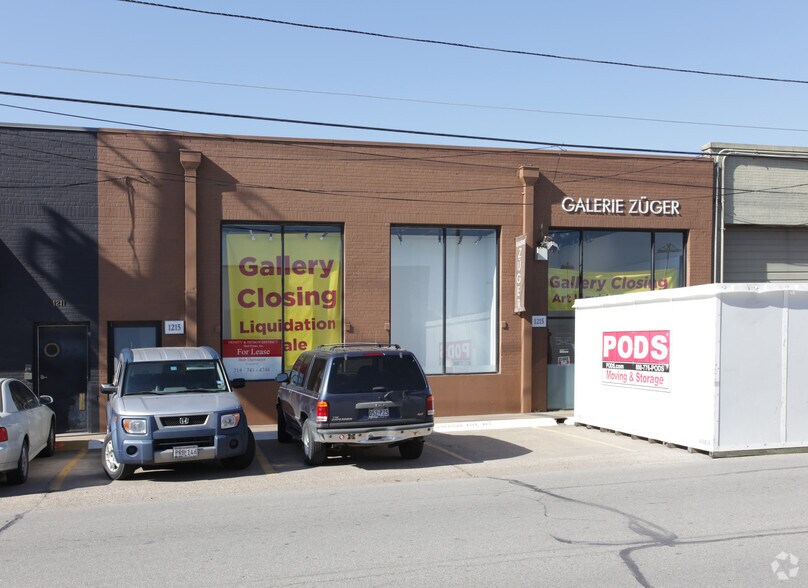 Primary Photo Of 1215 Dragon St, Dallas Showroom For Lease