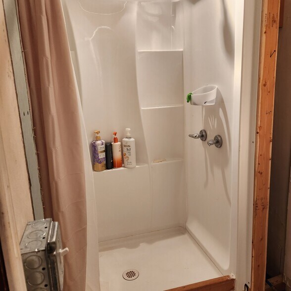 More Photos Of 7055 Terminal Sq, Upper Darby Township Medical For Sale