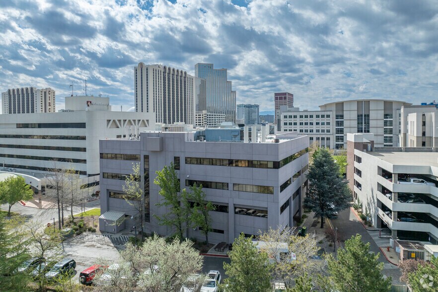More Photos Of 343 Elm St, Reno Medical For Lease