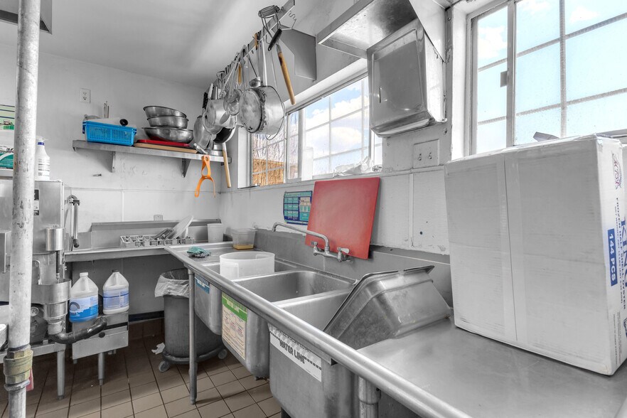 More Photos Of 57173 Sunnyslope Dr, Yucca Valley General Retail For Sale