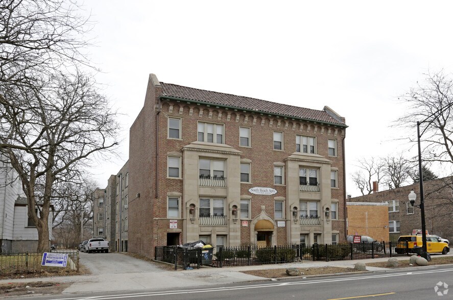 More Photos Of 7825-27 South Shore Dr, Chicago Apartments For Sale