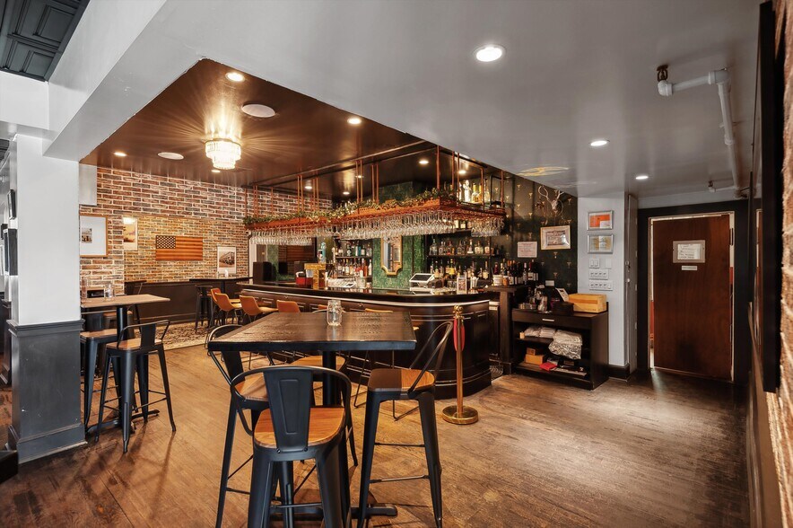 More Photos Of 15 Prospect St, Southampton General Retail For Sale