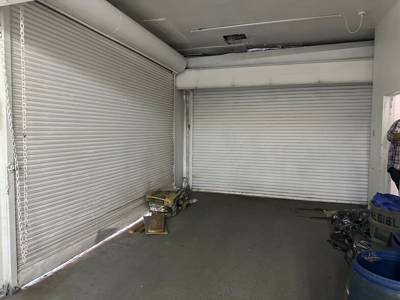 More Photos Of 75 Goble St, Newark Warehouse For Sale