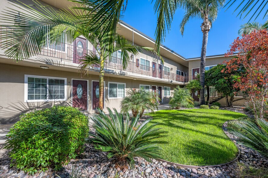 More Photos Of 276 S Sierra Madre Blvd, Pasadena Apartments For Sale