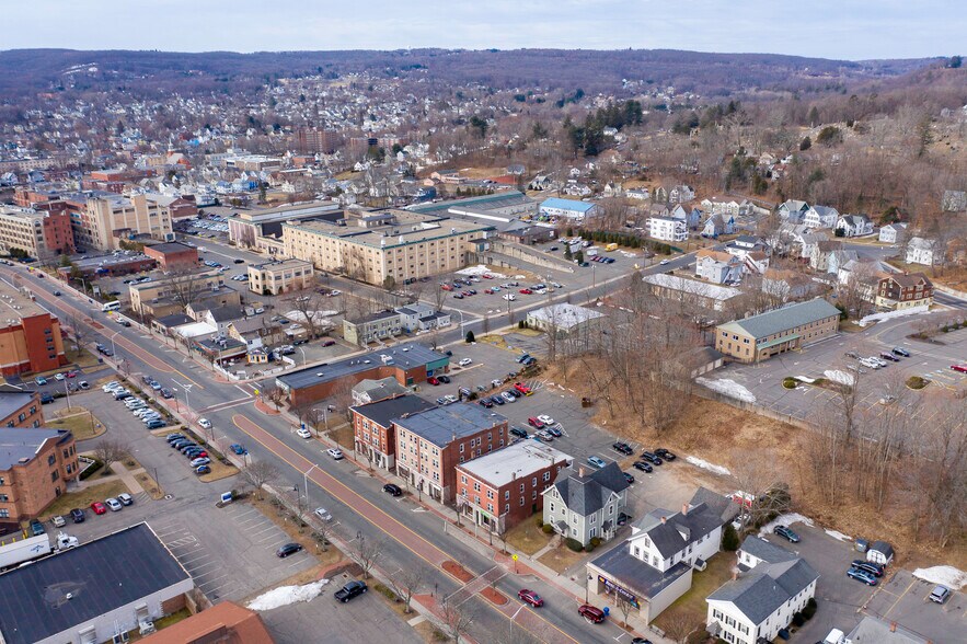 More Photos Of 411-431 N Main St, Bristol Apartments For Sale