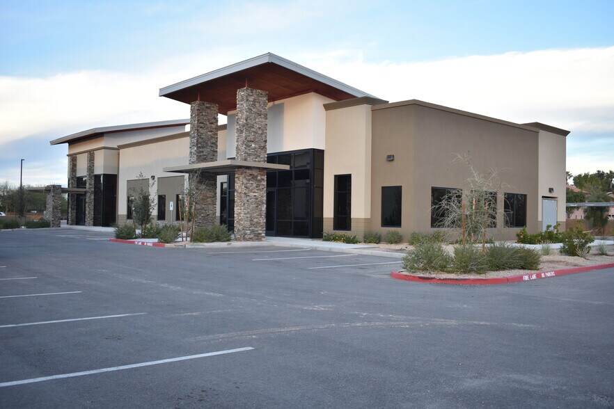 Primary Photo Of SEC of McQueen Rd & Chandler Blvd, Chandler Unknown For Sale