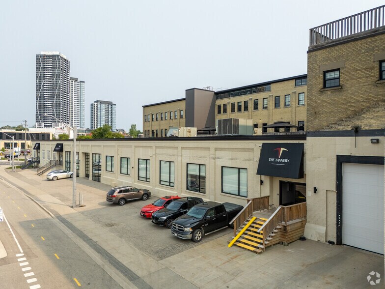More Photos Of 121-151 Charles St W, Kitchener Office Residential For Lease