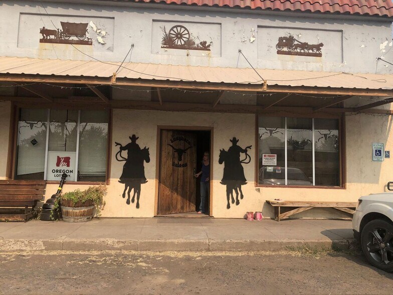 More Photos Of 28585 Hwy 70, Bonanza Restaurant For Sale