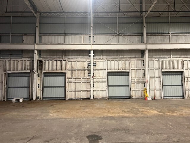 More Photos Of 30 Pullman St, Worcester Warehouse For Lease