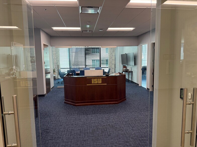 More Photos Of 75 Port City Lndg, Mount Pleasant Office For Lease