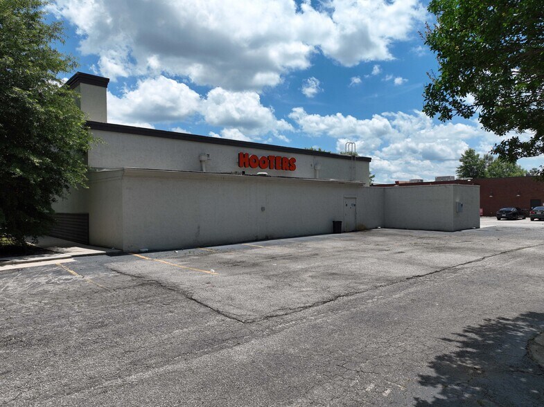 More Photos Of 5195 Fernandina Rd, Harbison Restaurant For Sale