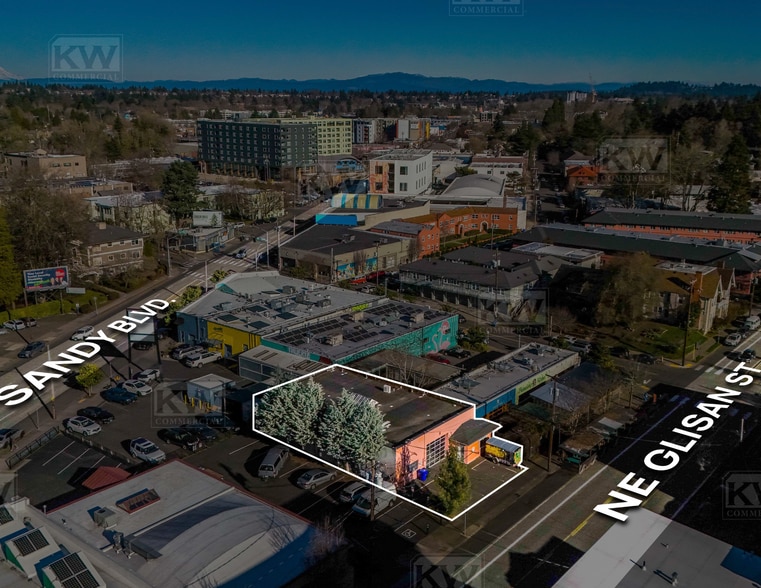 More Photos Of 2319 NE Glisan St, Portland Auto Dealership For Sale
