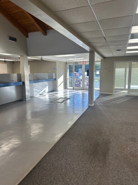 More Photos Of 301-305 N Goose Creek Blvd, Goose Creek Unknown For Lease