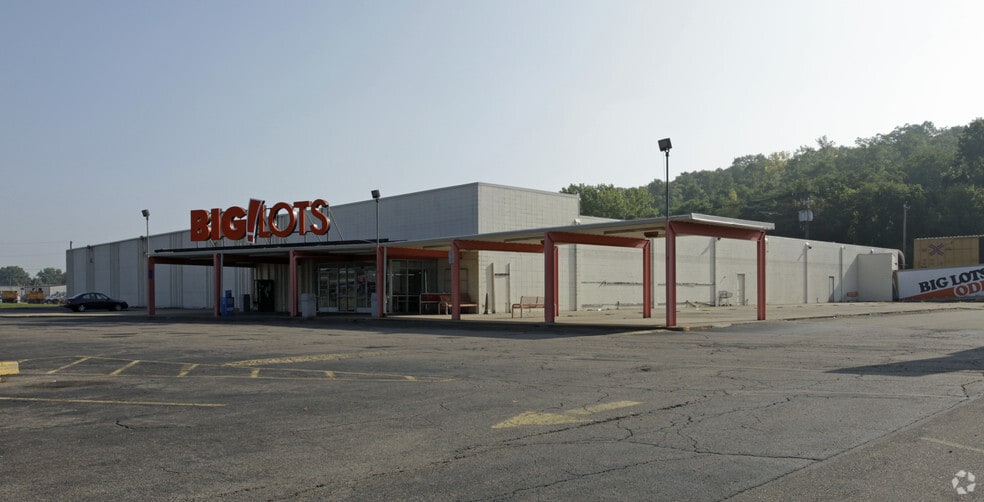 More Photos Of 2250-2600 Dixie Hwy, Hamilton Unknown For Lease