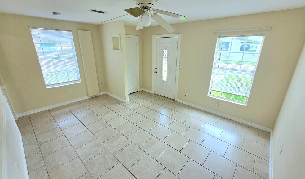 More Photos Of , Bradenton Multifamily For Sale