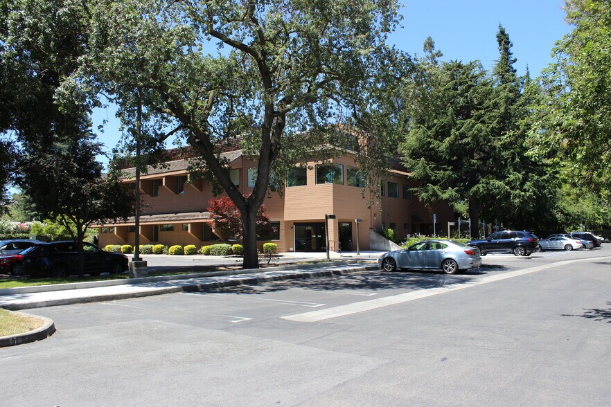 More Photos Of 2204 Grant Rd, Mountain View Medical For Lease