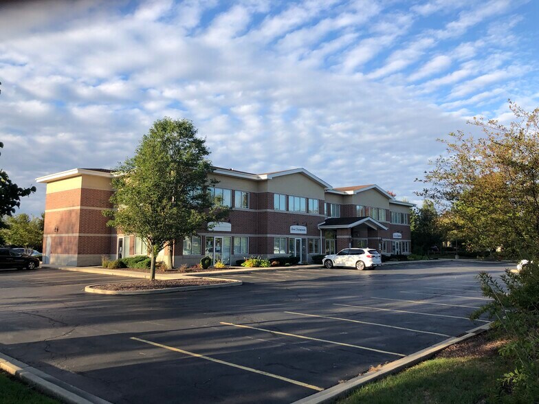 More Photos Of 2172 Blackberry Dr, Geneva Medical For Lease