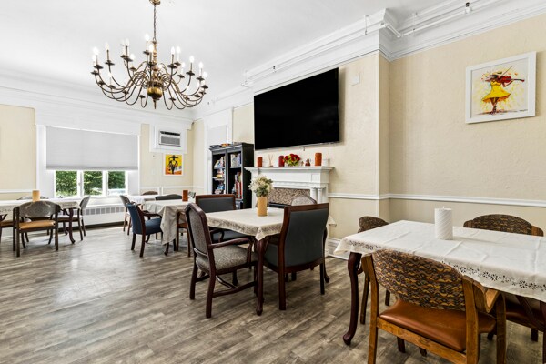 More Photos Of 16 Pleasant St, Bridgewater Specialty For Sale
