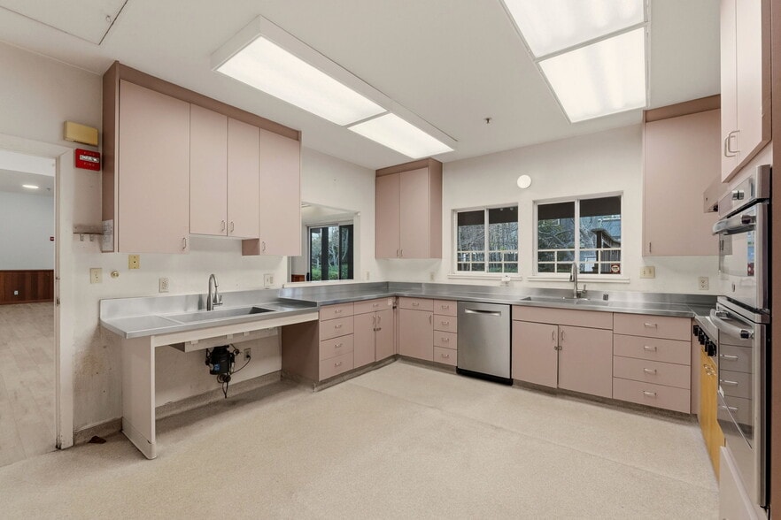 More Photos Of 24954 Cypress Ave, Hayward Multifamily For Sale