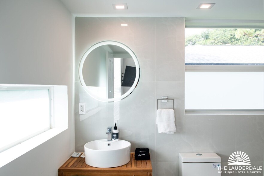 More Photos Of 505 SE 16th St, Fort Lauderdale Hotel For Sale