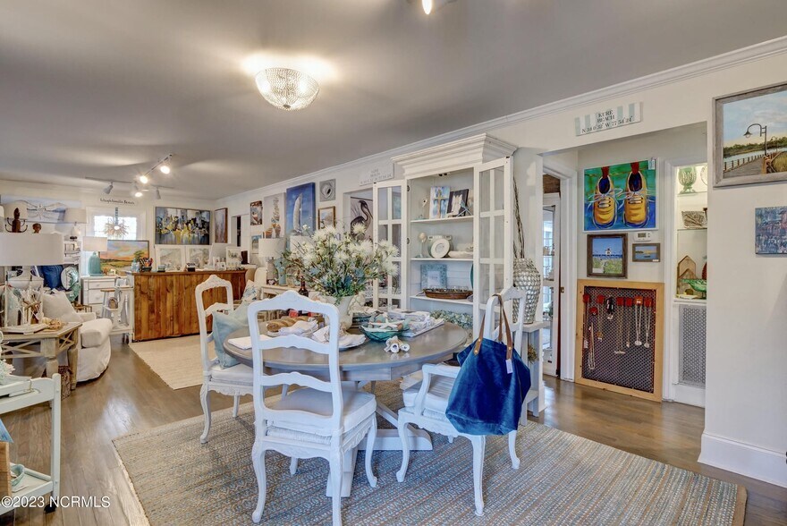 More Photos Of 5018 Oleander Dr, Wilmington Office Residential For Sale