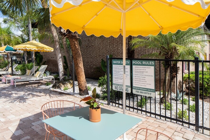 More Photos Of 7011 San Ramon Pl, Tampa Apartments For Sale