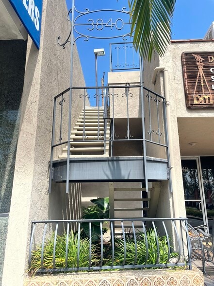 More Photos Of 3840 E Coast Hwy, Corona Del Mar Storefront Retail Office For Lease