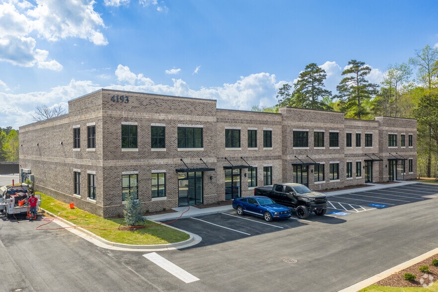 Primary Photo Of 4193 Tanners Creek Dr, Flowery Branch Warehouse For Lease