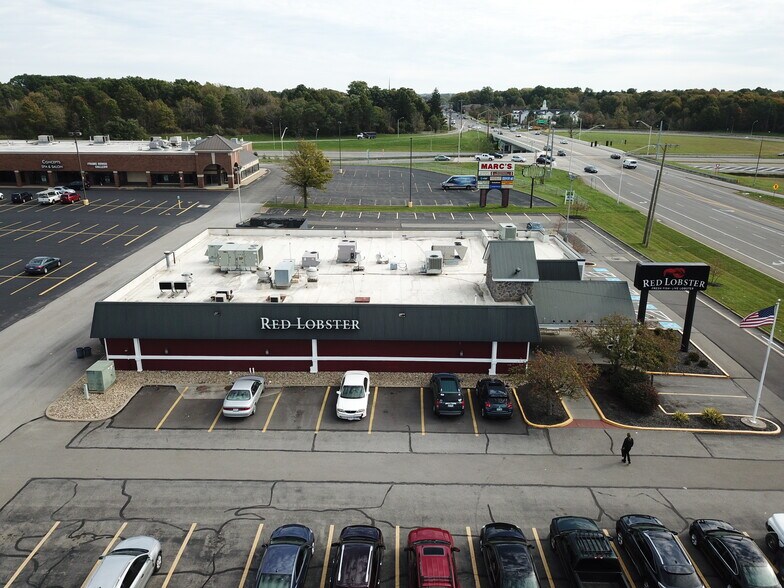 More Photos Of 7121-7165 Tiffany Blvd, Youngstown Unknown For Lease