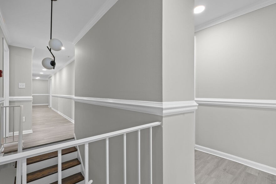 More Photos Of 9725 Lookout Pl, Gaithersburg Healthcare For Sale