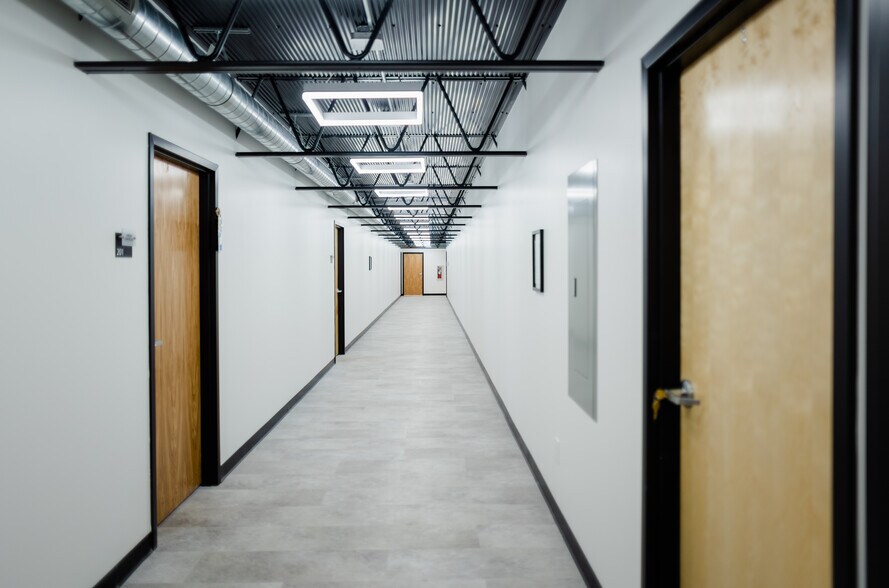 More Photos Of 77 E Water St, Chillicothe Office For Lease