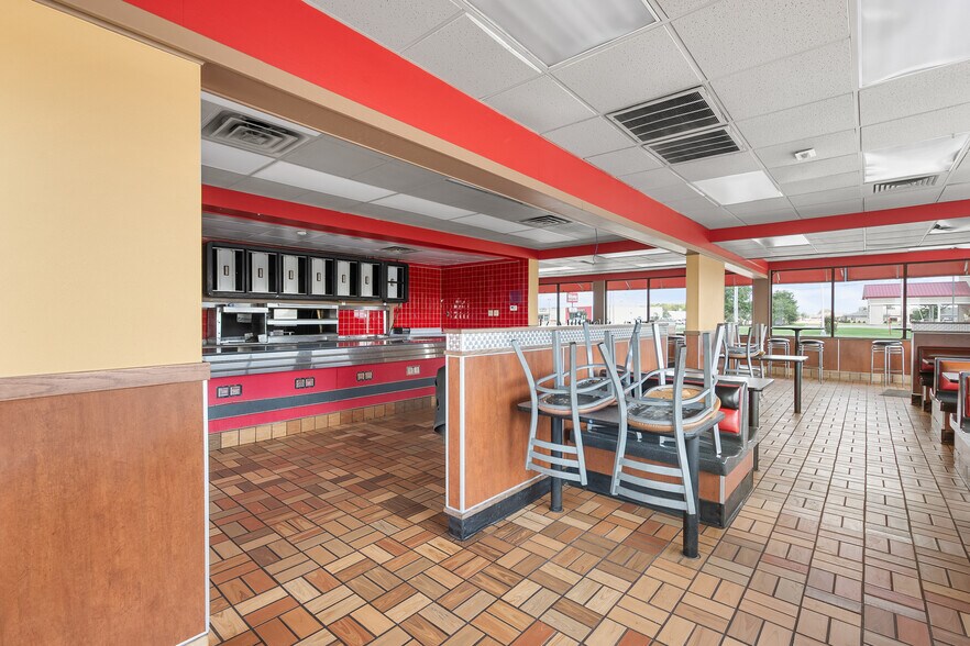 More Photos Of 1105 S Main St, Sikeston Fast Food For Sale