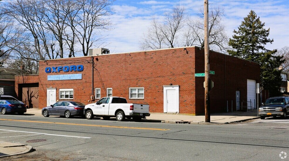 More Photos Of 474 Meacham Ave, Elmont Flex For Sale