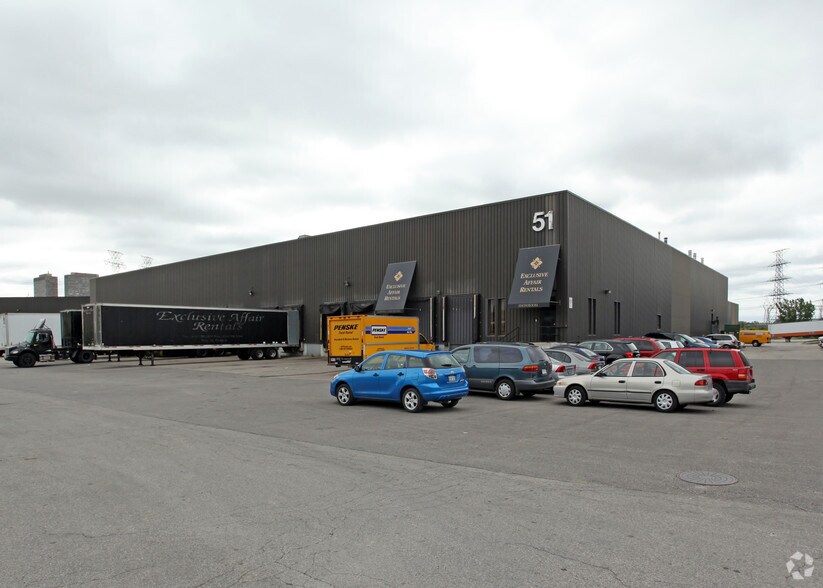 Primary Photo Of 51 Esandar Dr, Toronto Warehouse For Lease