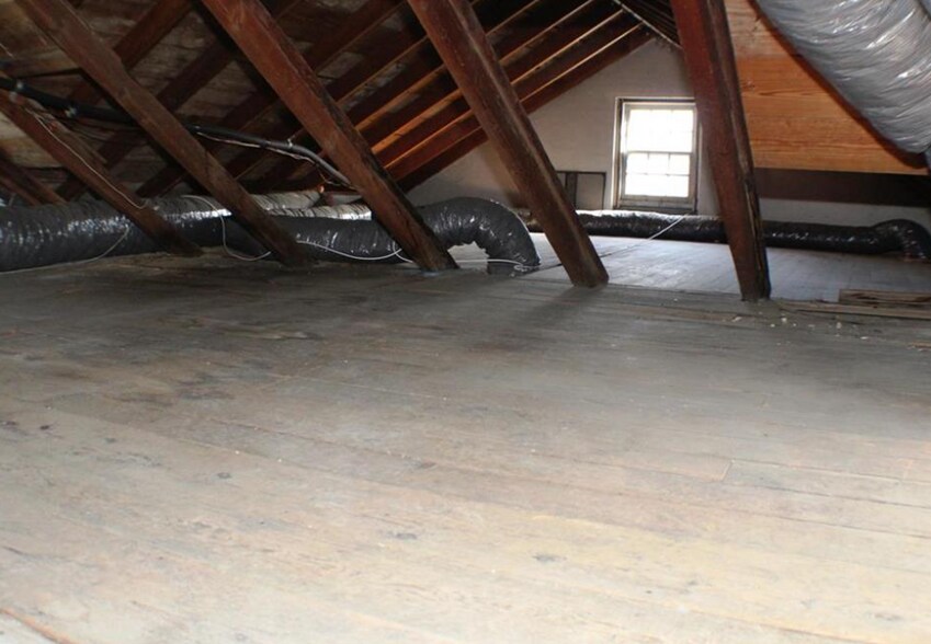 More Photos Of 129 Main, Coopersburg Office Residential For Sale